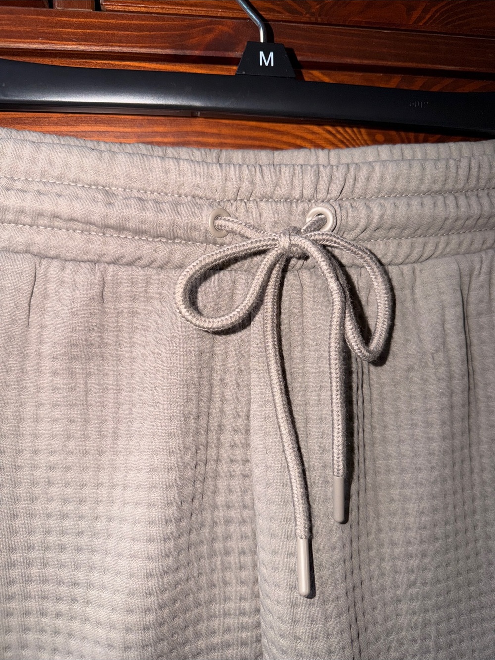 Spyder NWT ($48.00) Women’s Beige Waffle Texture Drawstring Athletic Shorts - Picture 3 of 6